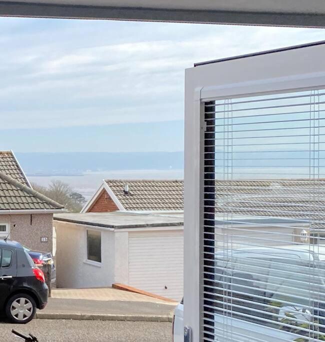 Luxury Mumbles View Studio Apartment Суонси Экстерьер фото